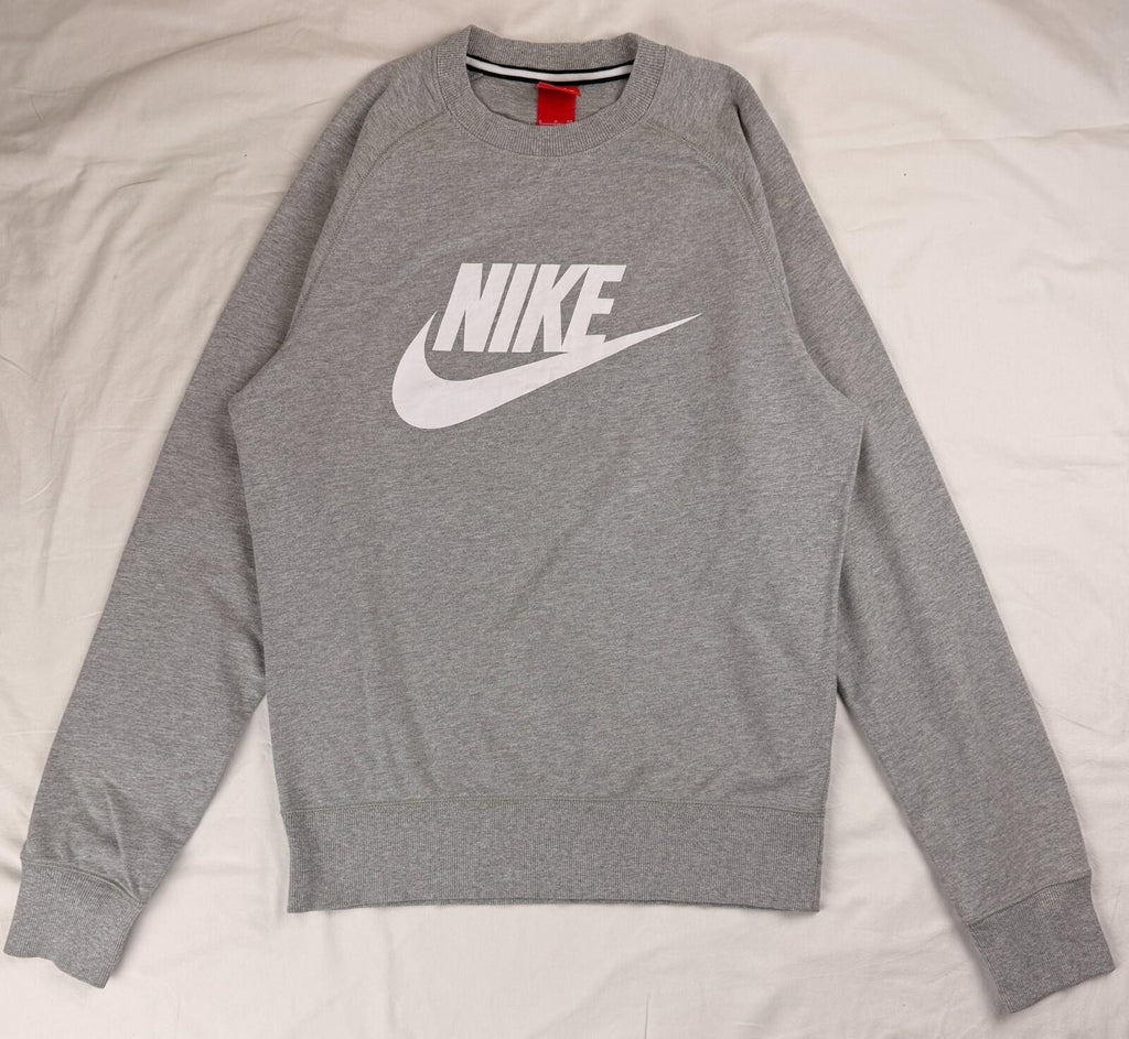 Grey Nike Jumper (A24)